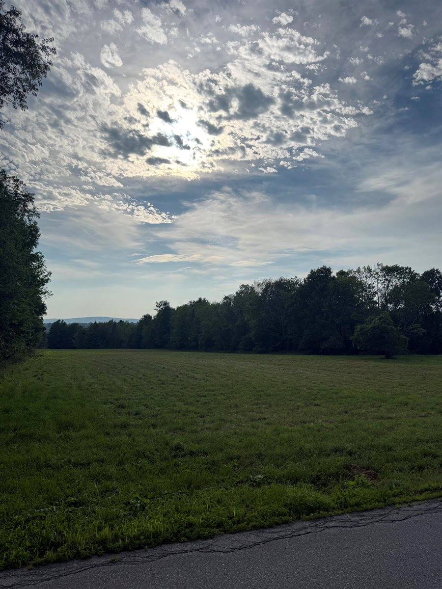 818 Higgins Road, Pittsfield, ME 04967