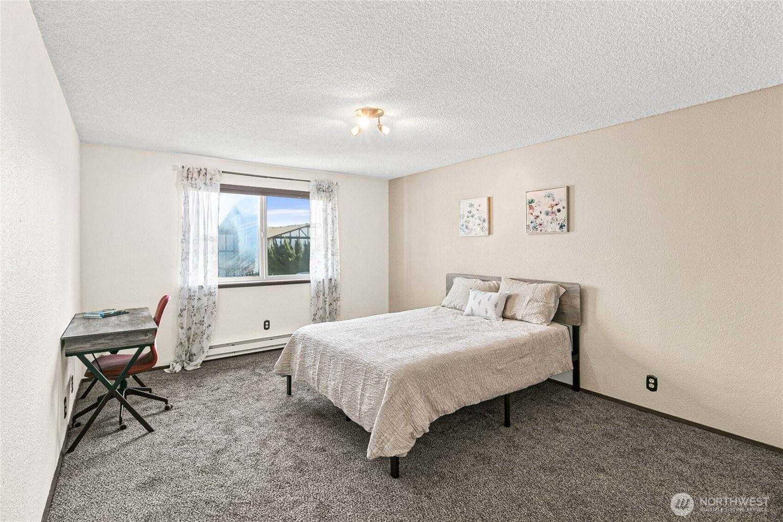 2520 Cascade Place West, University Place, WA 98466