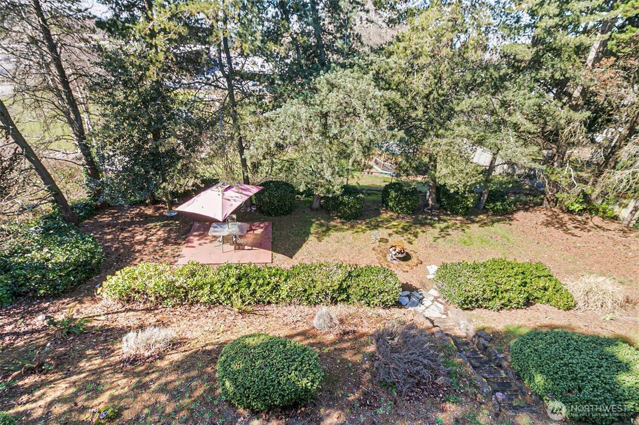 2520 Cascade Place West, University Place, WA 98466