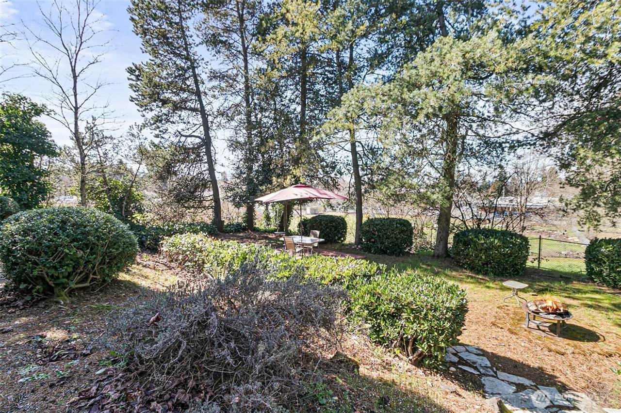 2520 Cascade Place West, University Place, WA 98466