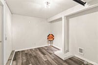 2520 Cascade Place West, University Place, WA 98466