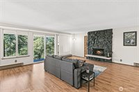 2520 Cascade Place West, University Place, WA 98466