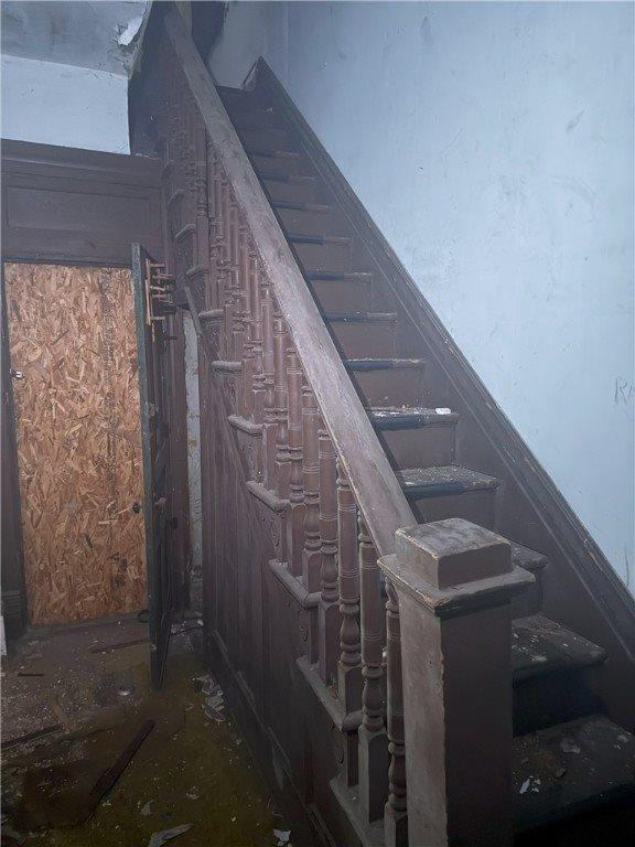 224 Kearsarge St, Mt Washington, PA 15211