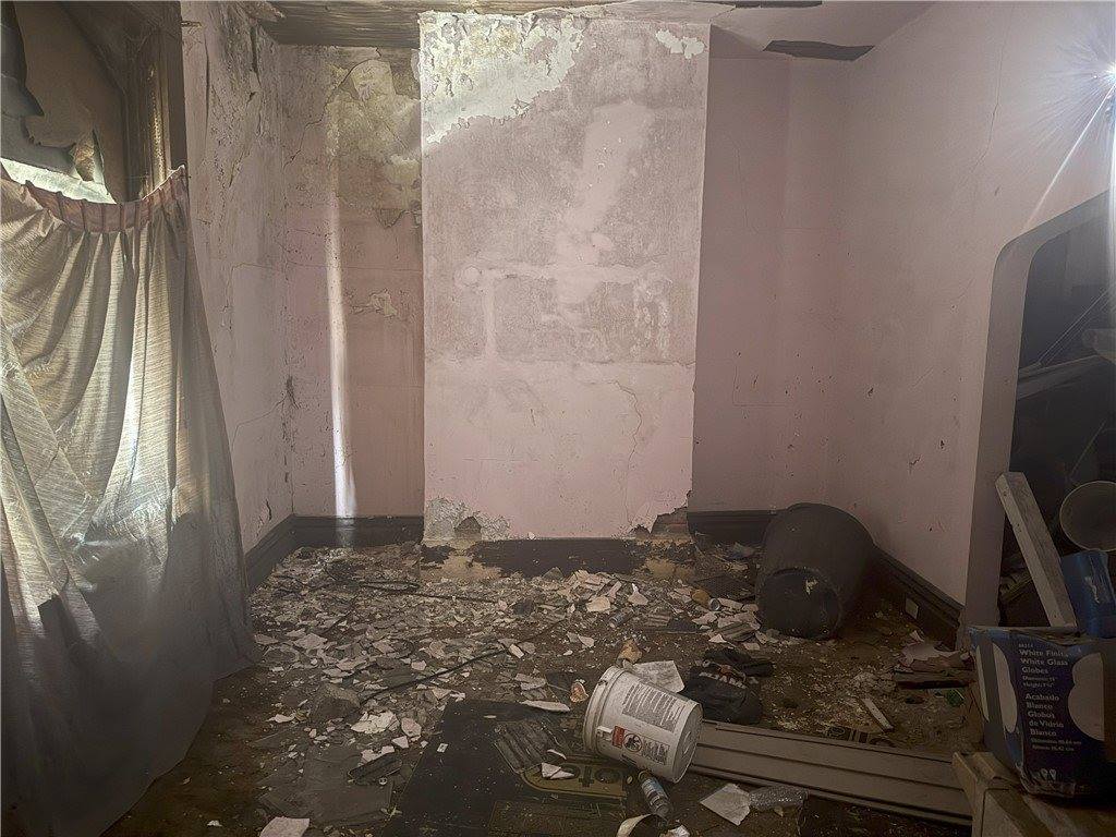 224 Kearsarge St, Mt Washington, PA 15211