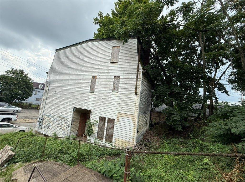 224 Kearsarge St, Mt Washington, PA 15211