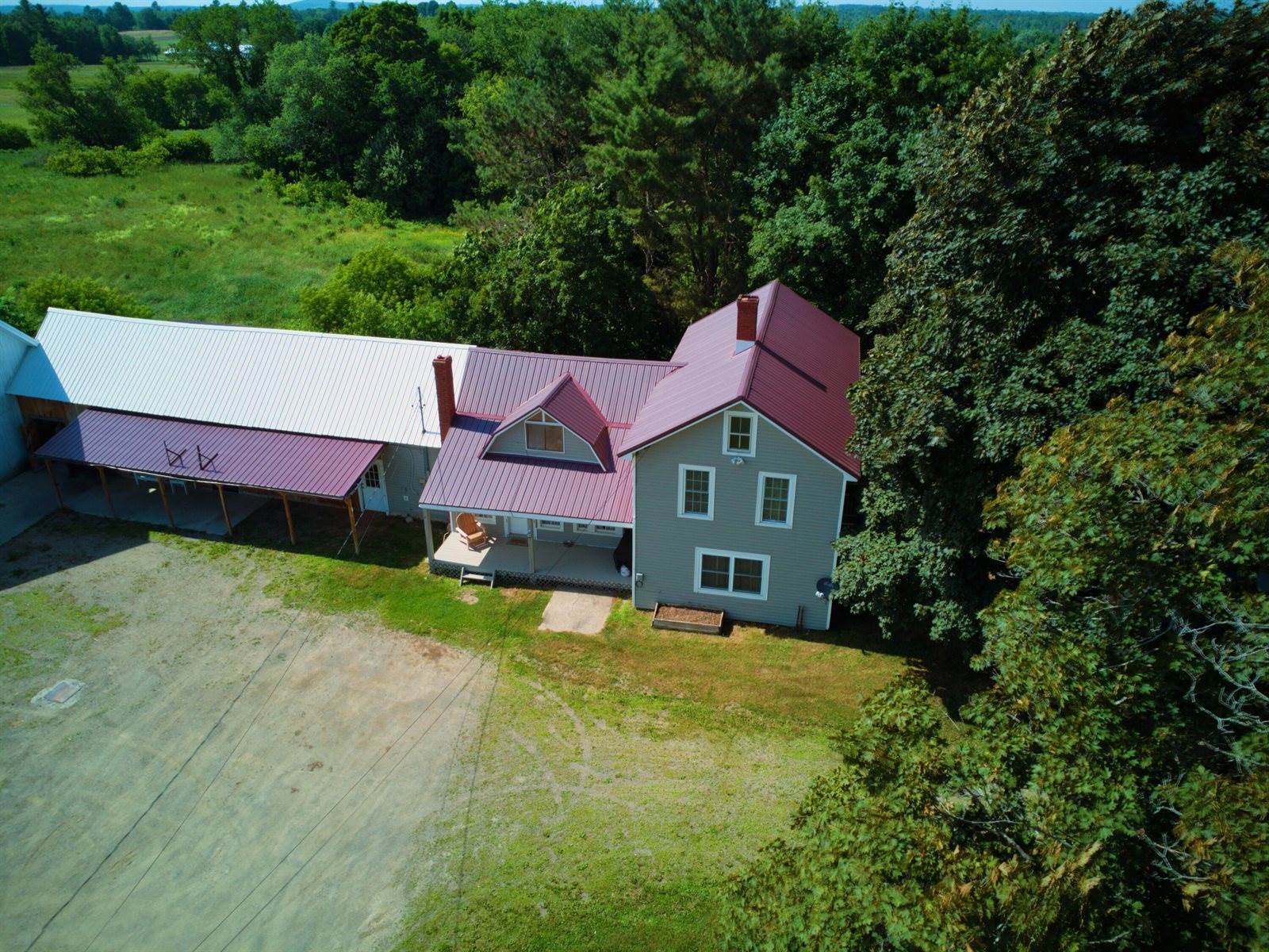 394 Main Road, Bradford, ME 04410