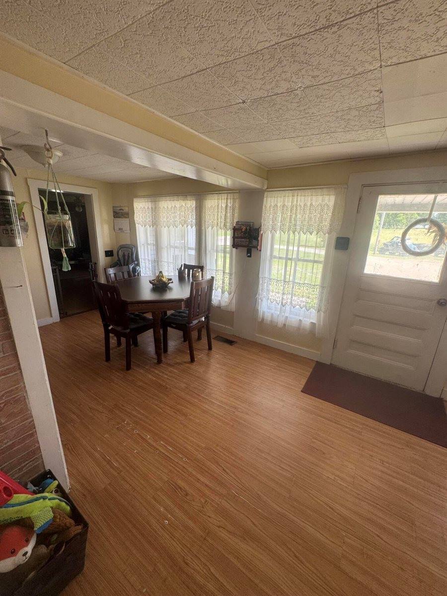 394 Main Road, Bradford, ME 04410