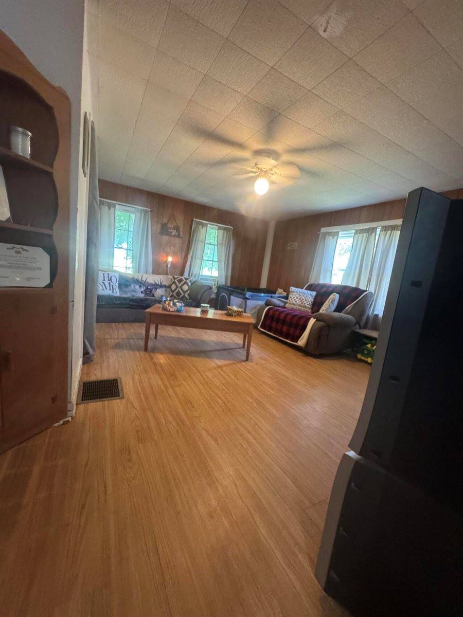 394 Main Road, Bradford, ME 04410