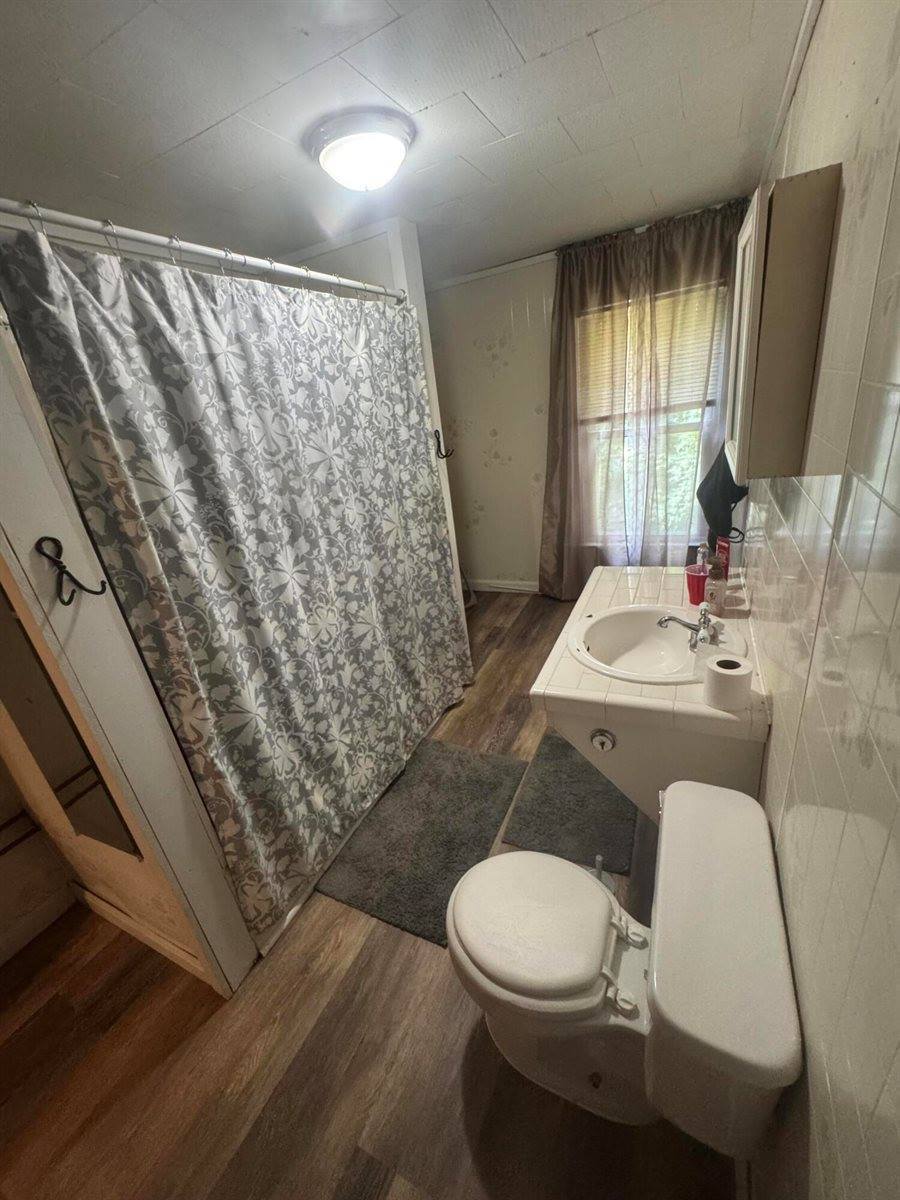 394 Main Road, Bradford, ME 04410