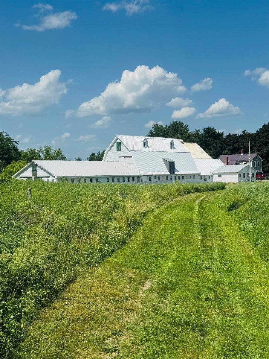 394 Main Road, Bradford, ME 04410