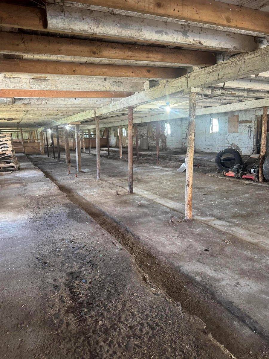 394 Main Road, Bradford, ME 04410