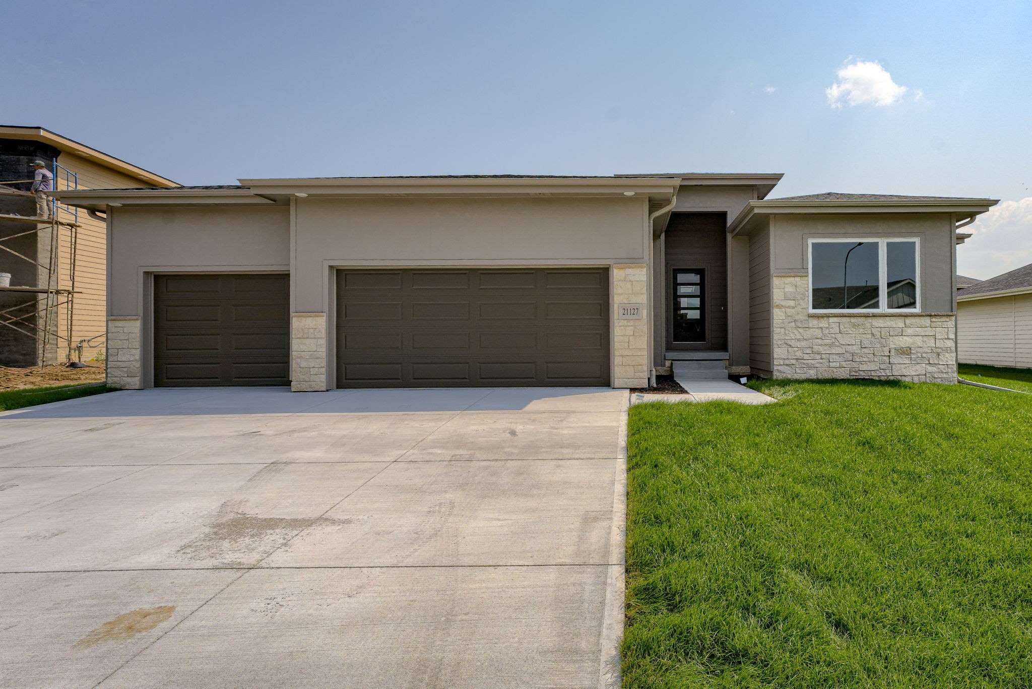 21127 Jessie Avenue, Elkhorn, NE 68022