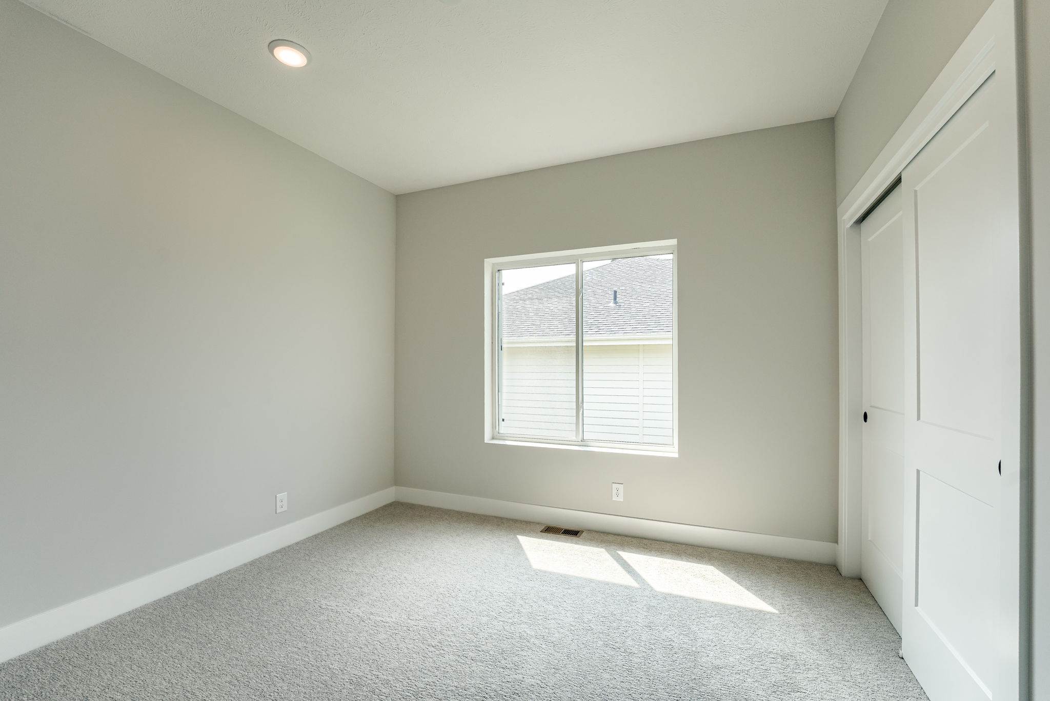 21127 Jessie Avenue, Elkhorn, NE 68022