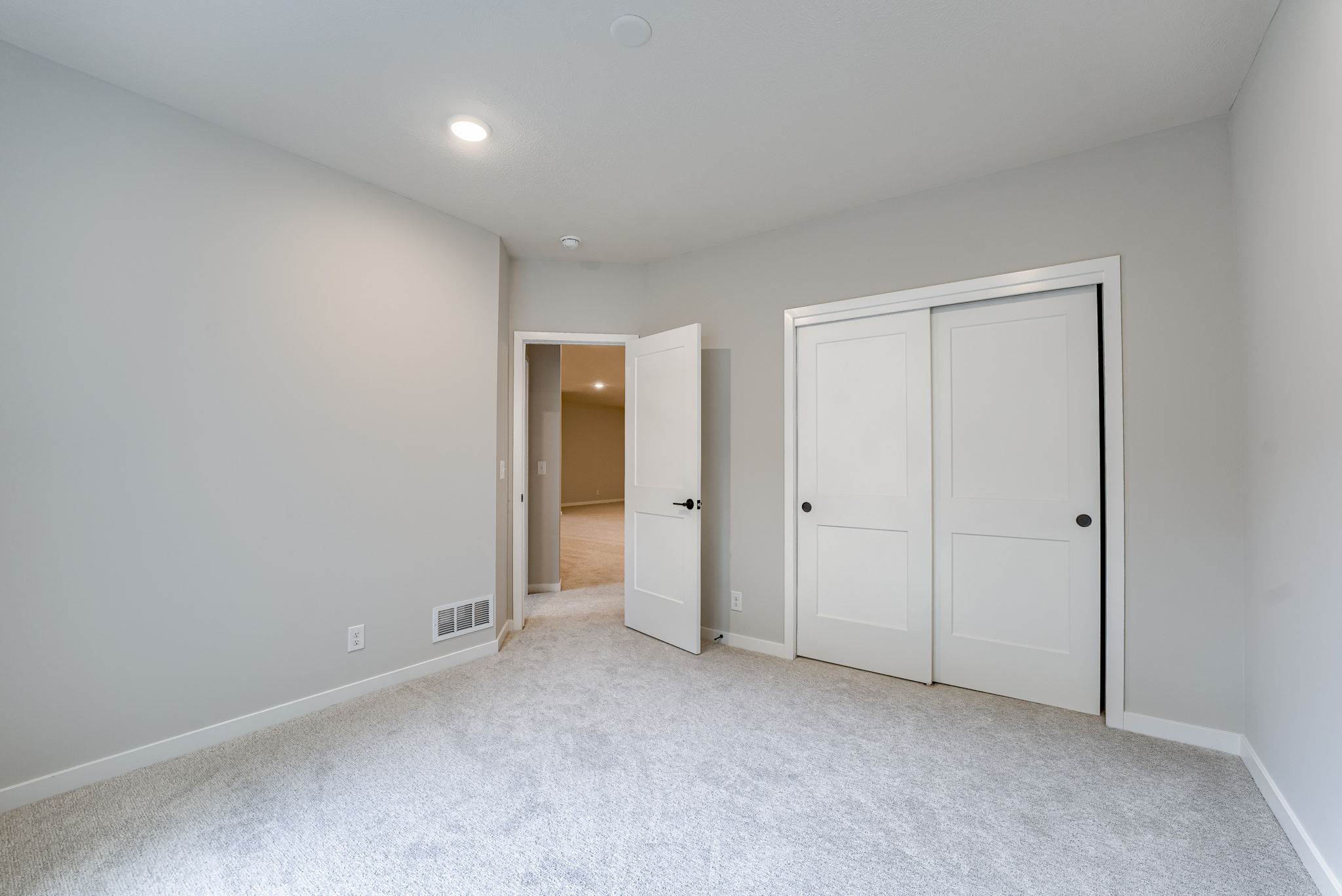 21127 Jessie Avenue, Elkhorn, NE 68022