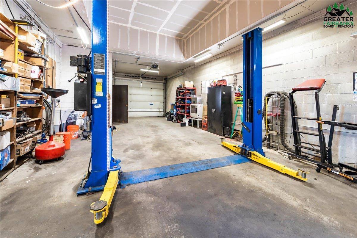 269 Illinois Street, Fairbanks, AK 99701