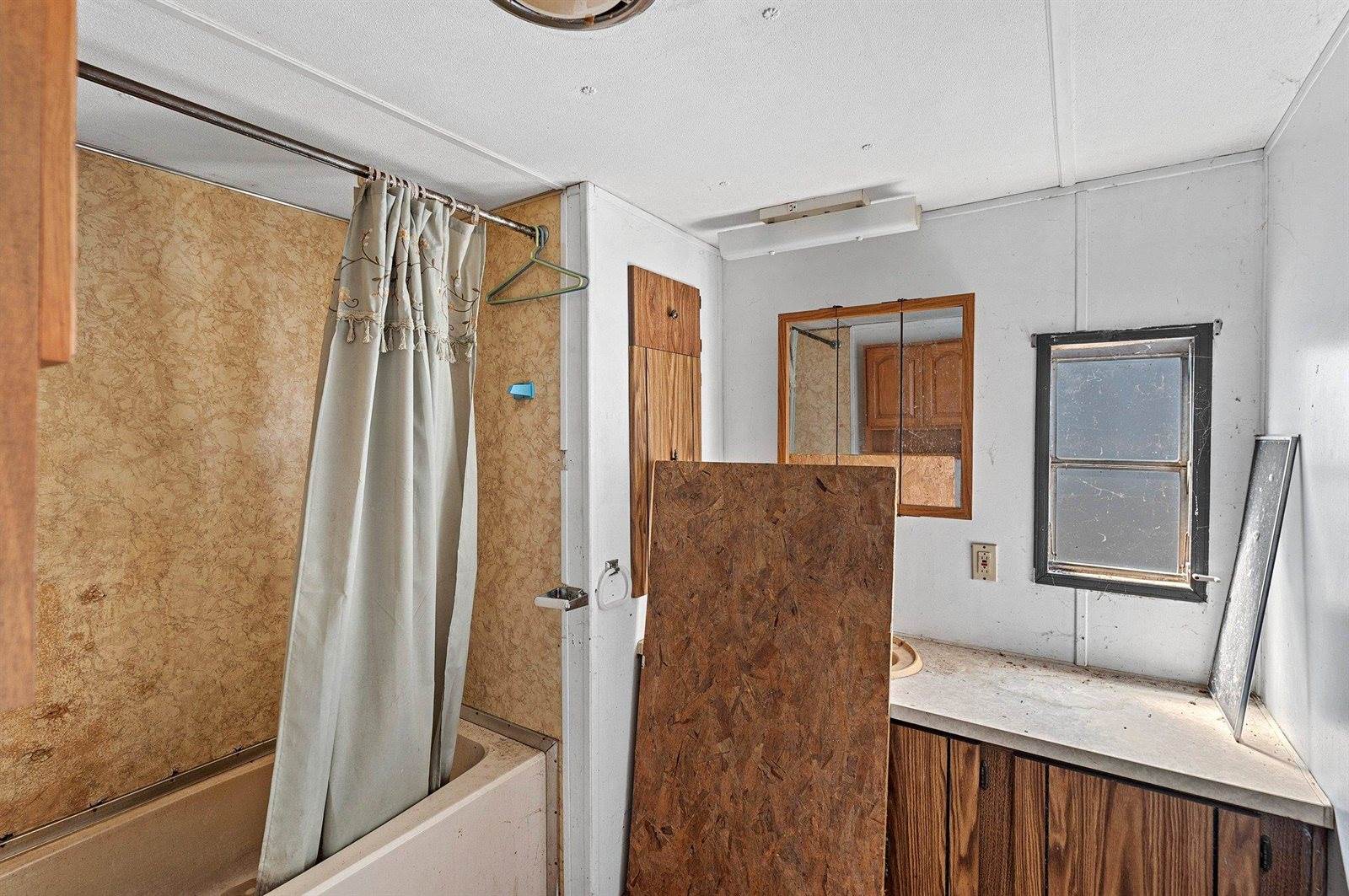 E3278 County Rd G, Kewaunee, WI 54216