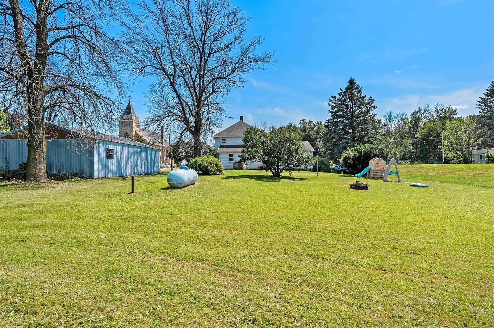 E3278 County Rd G, Kewaunee, WI 54216