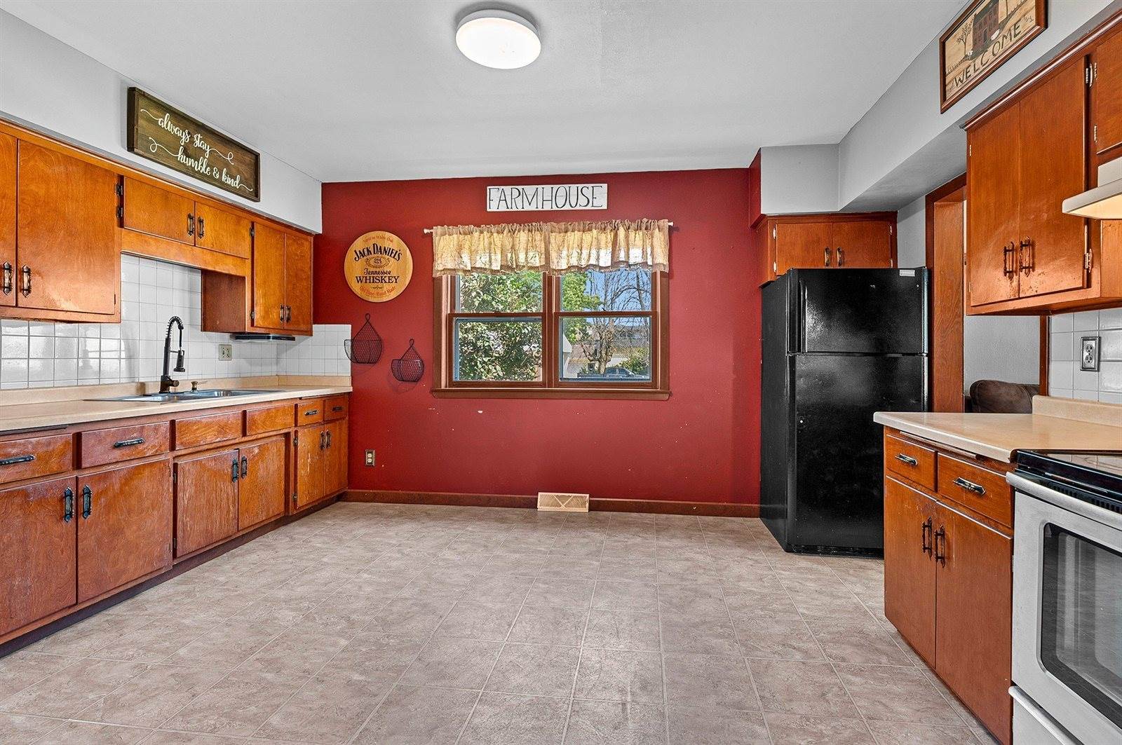 E3278 County Rd G, Kewaunee, WI 54216