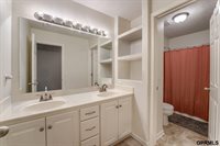 16009 Curtis Avenue, Omaha, NE 68116