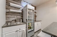 16009 Curtis Avenue, Omaha, NE 68116