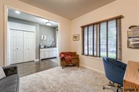 16009 Curtis Avenue, Omaha, NE 68116