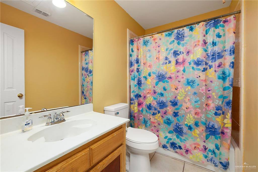 2716 Duke Avenue, McAllen, TX 78504