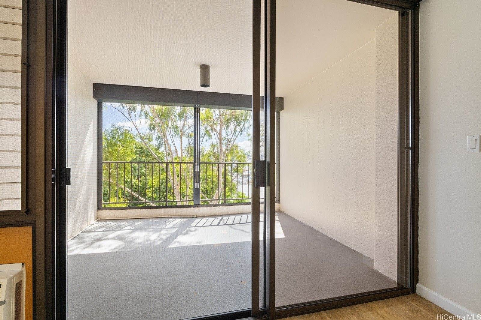 3138 Waialae Avenue, Honolulu, HI 96816