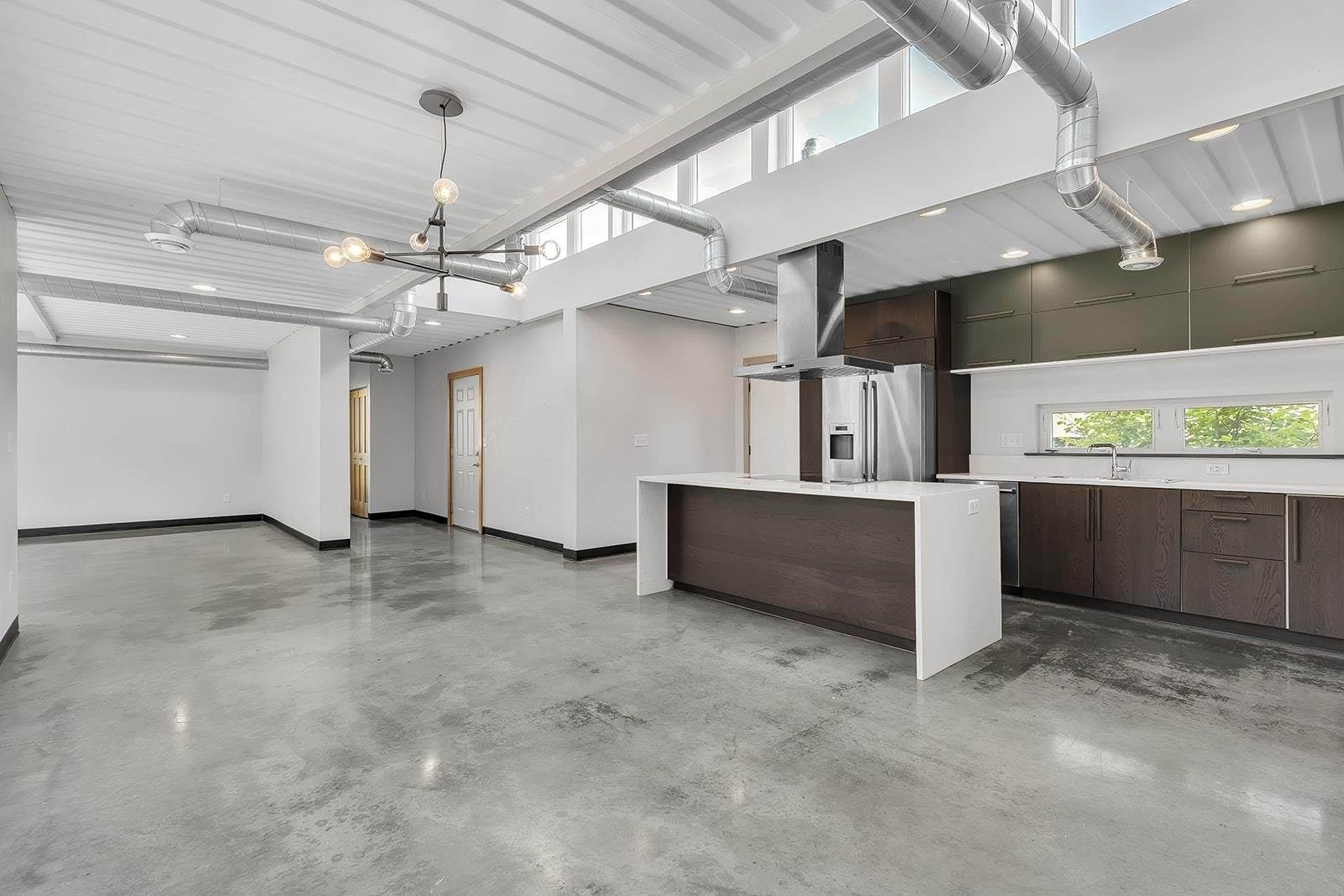 5520 West Cedar Crest Court, Appleton, WI 54914