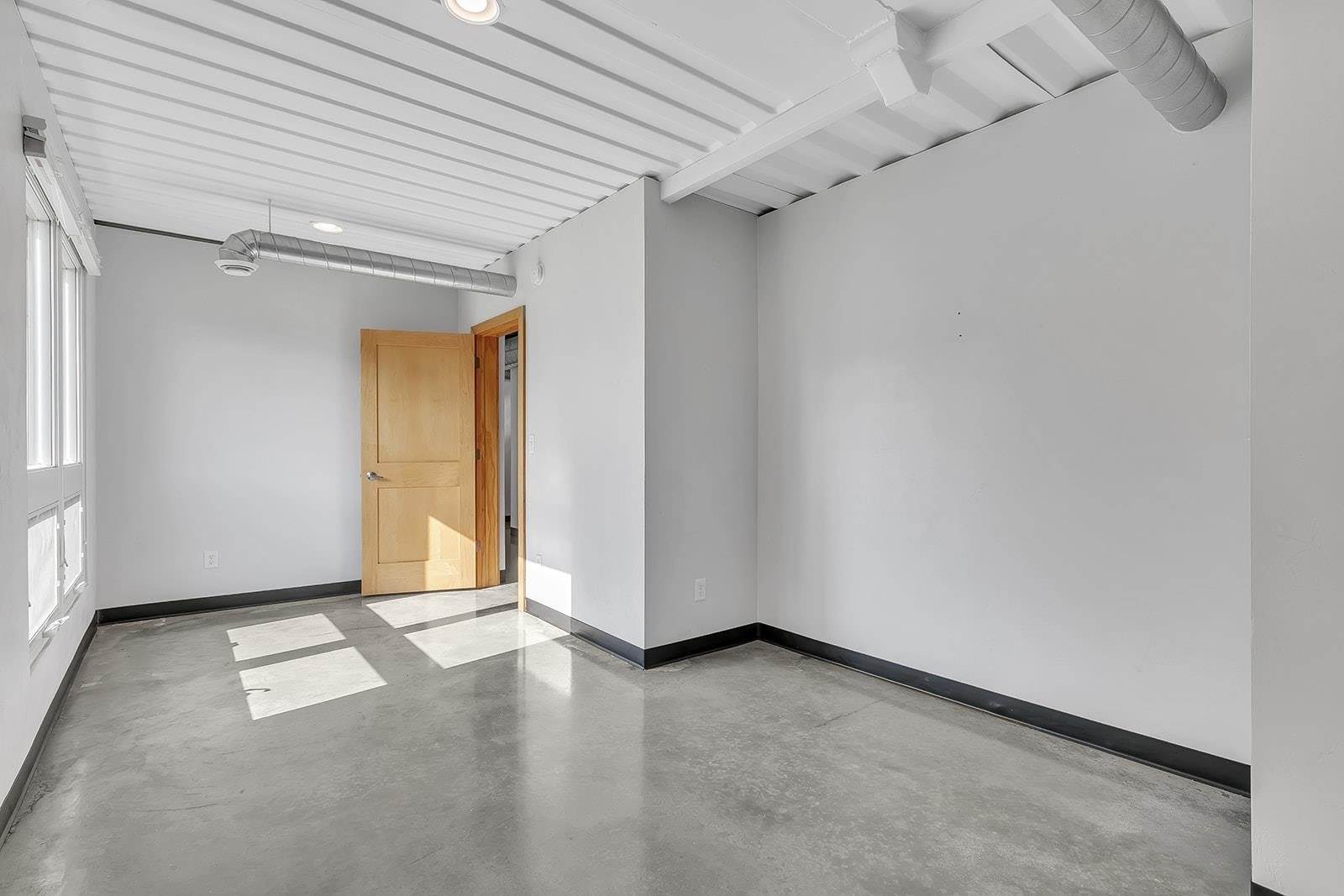 5520 West Cedar Crest Court, Appleton, WI 54914