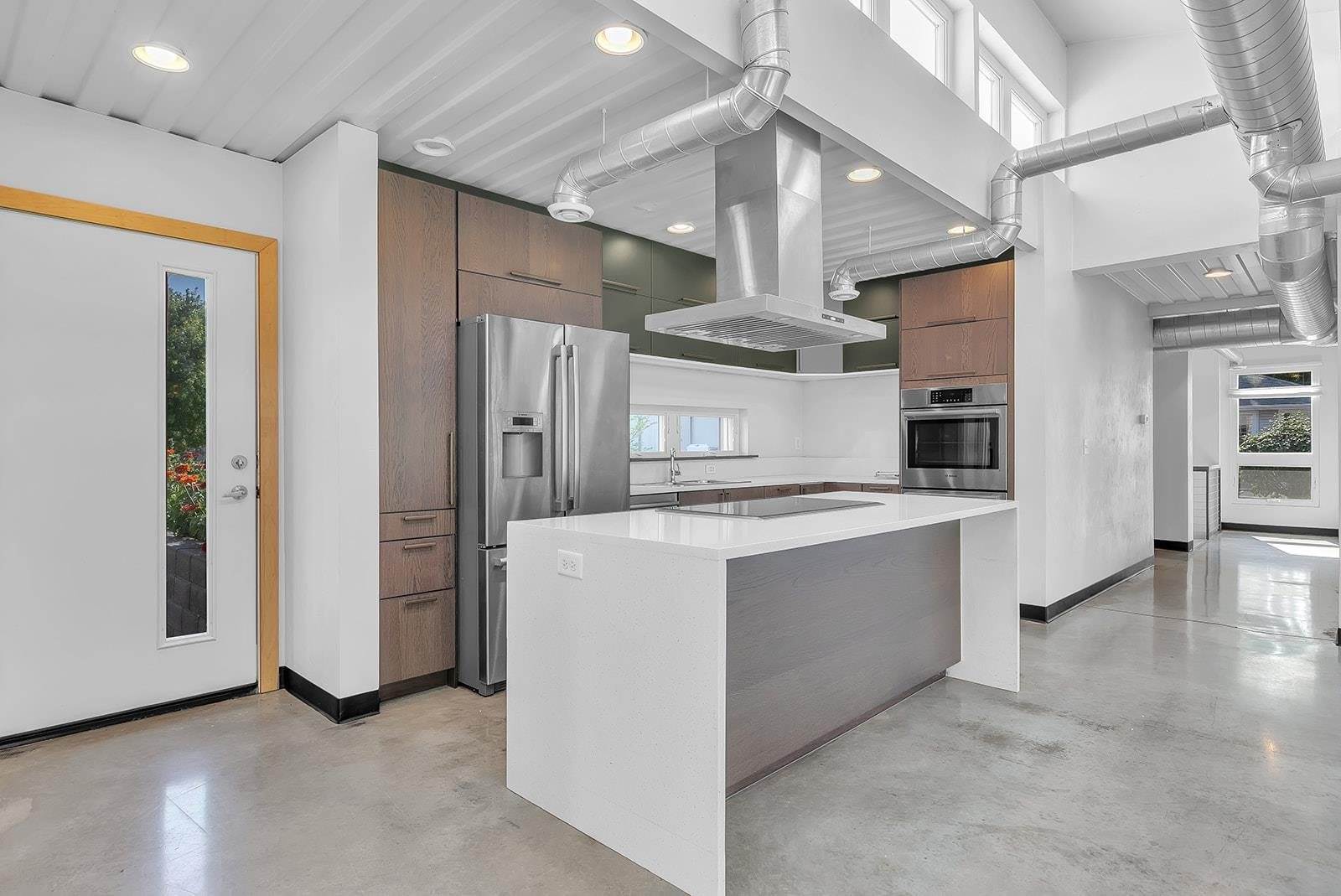 5520 West Cedar Crest Court, Appleton, WI 54914