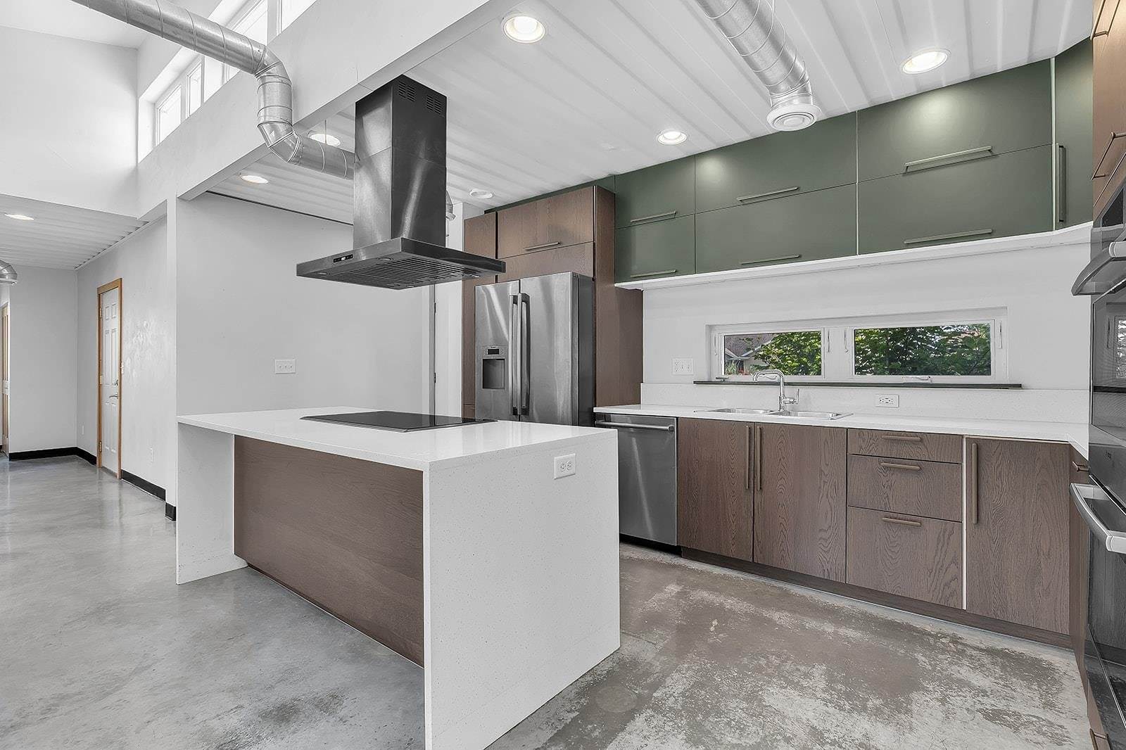 5520 West Cedar Crest Court, Appleton, WI 54914