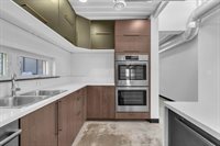 5520 West Cedar Crest Court, Appleton, WI 54914