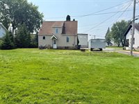 209 E Arnold St., Marshfield, WI 54449