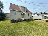 209 E Arnold St., Marshfield, WI 54449