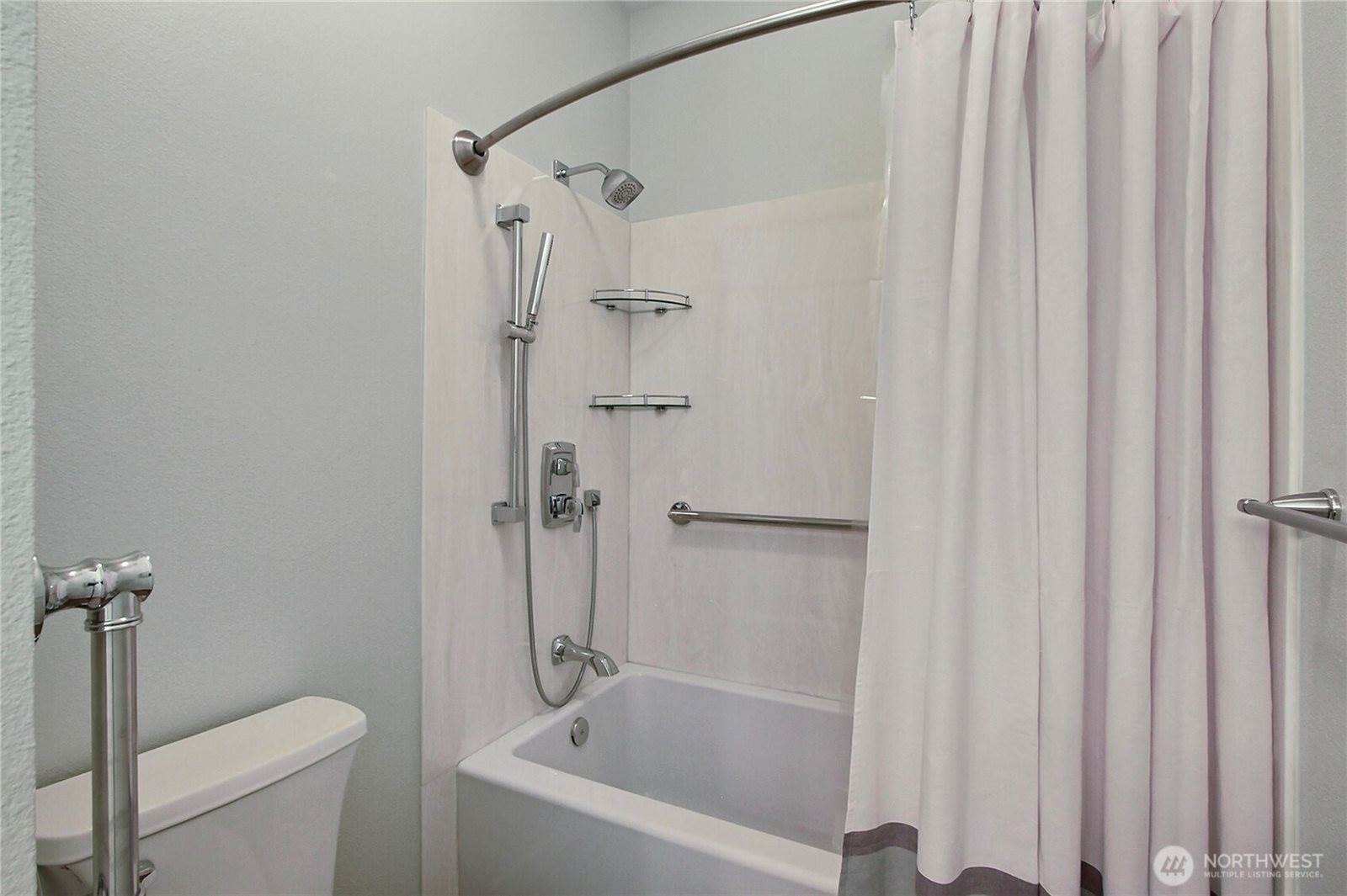 2958 Martin Place, Dupont, WA 98327