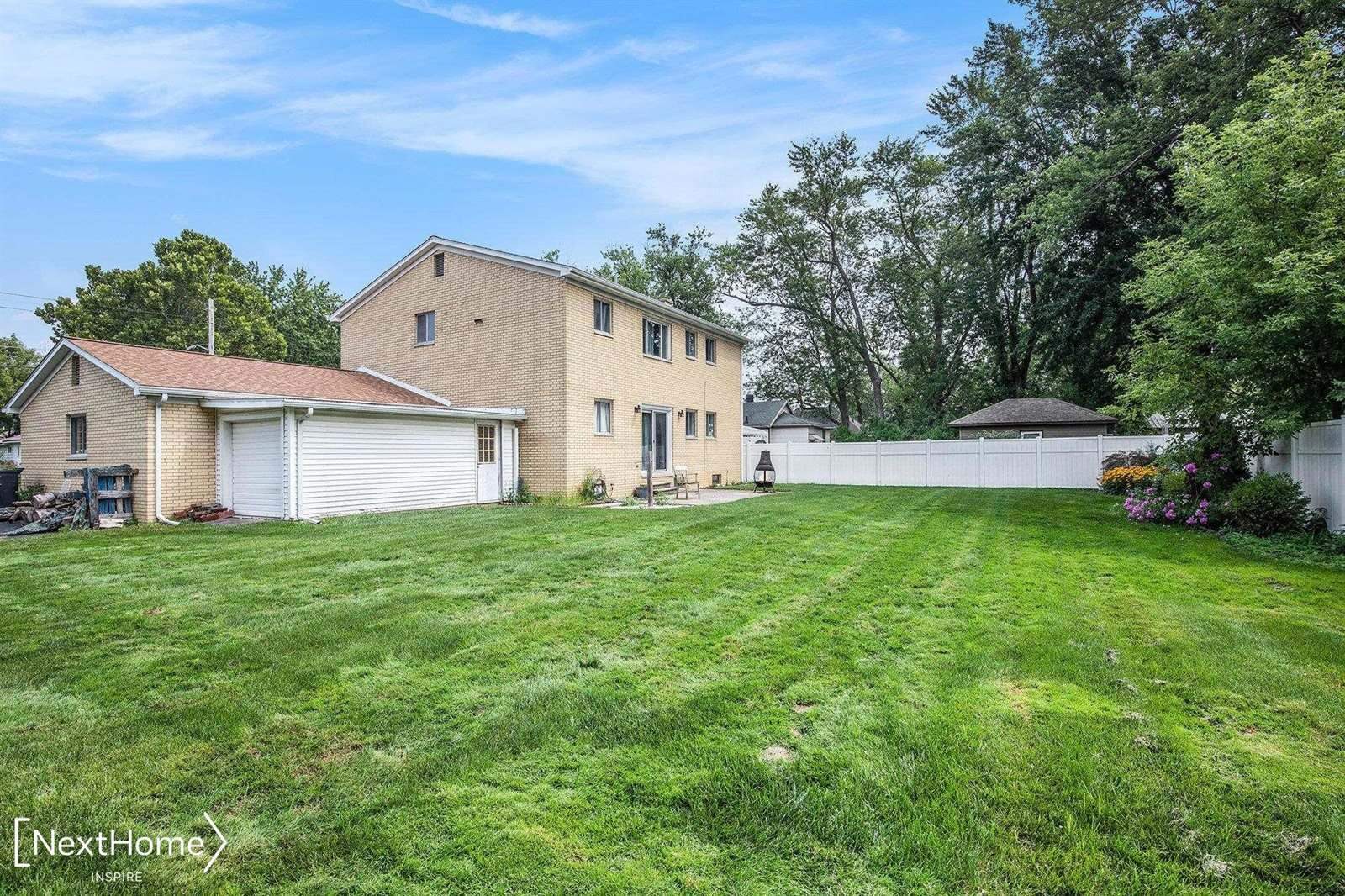 1035 Leland Street, Flint, MI 48507