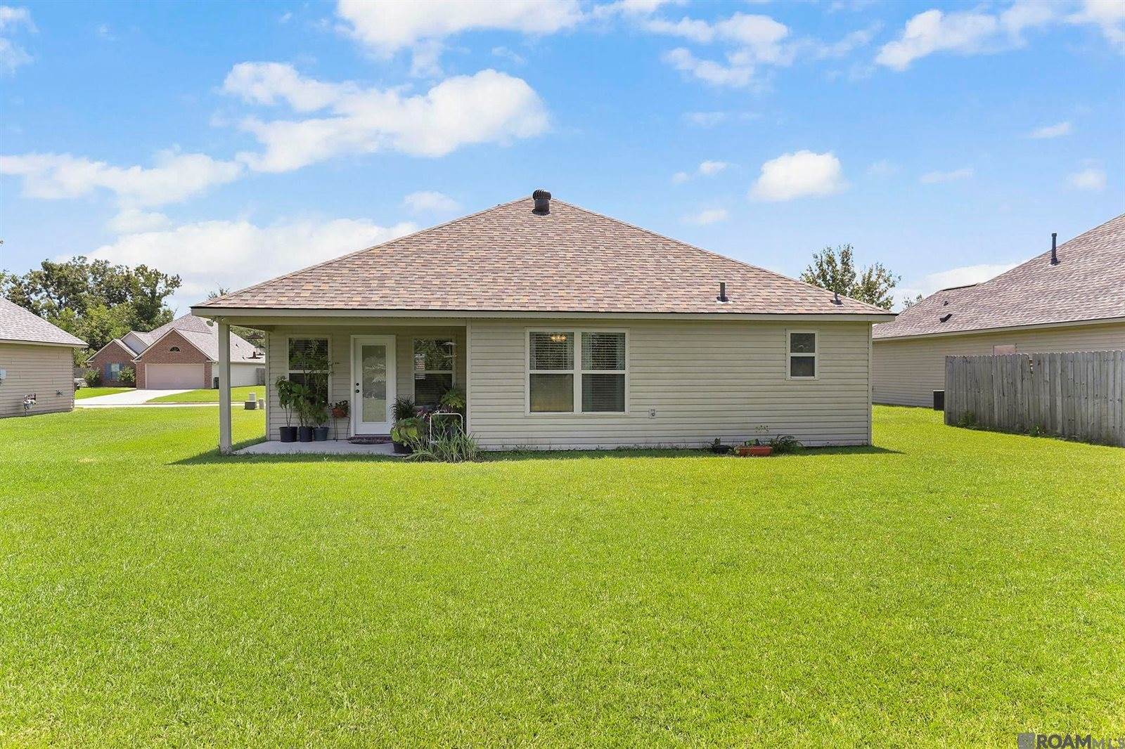 39474 Old Cornerstone Ct, Prairieville, LA 70769