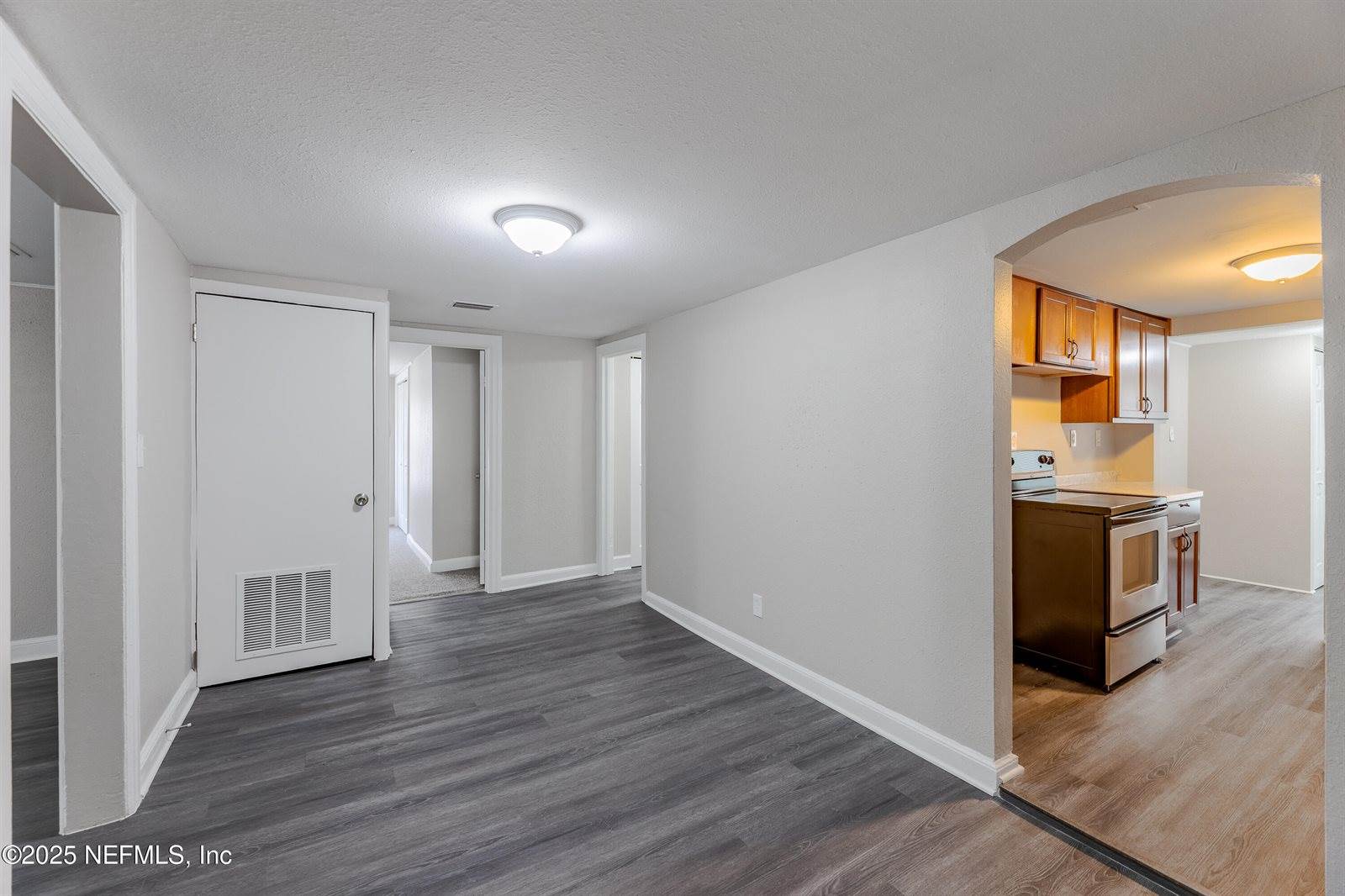 8857 Washington Avenue, Jacksonville, FL 32208