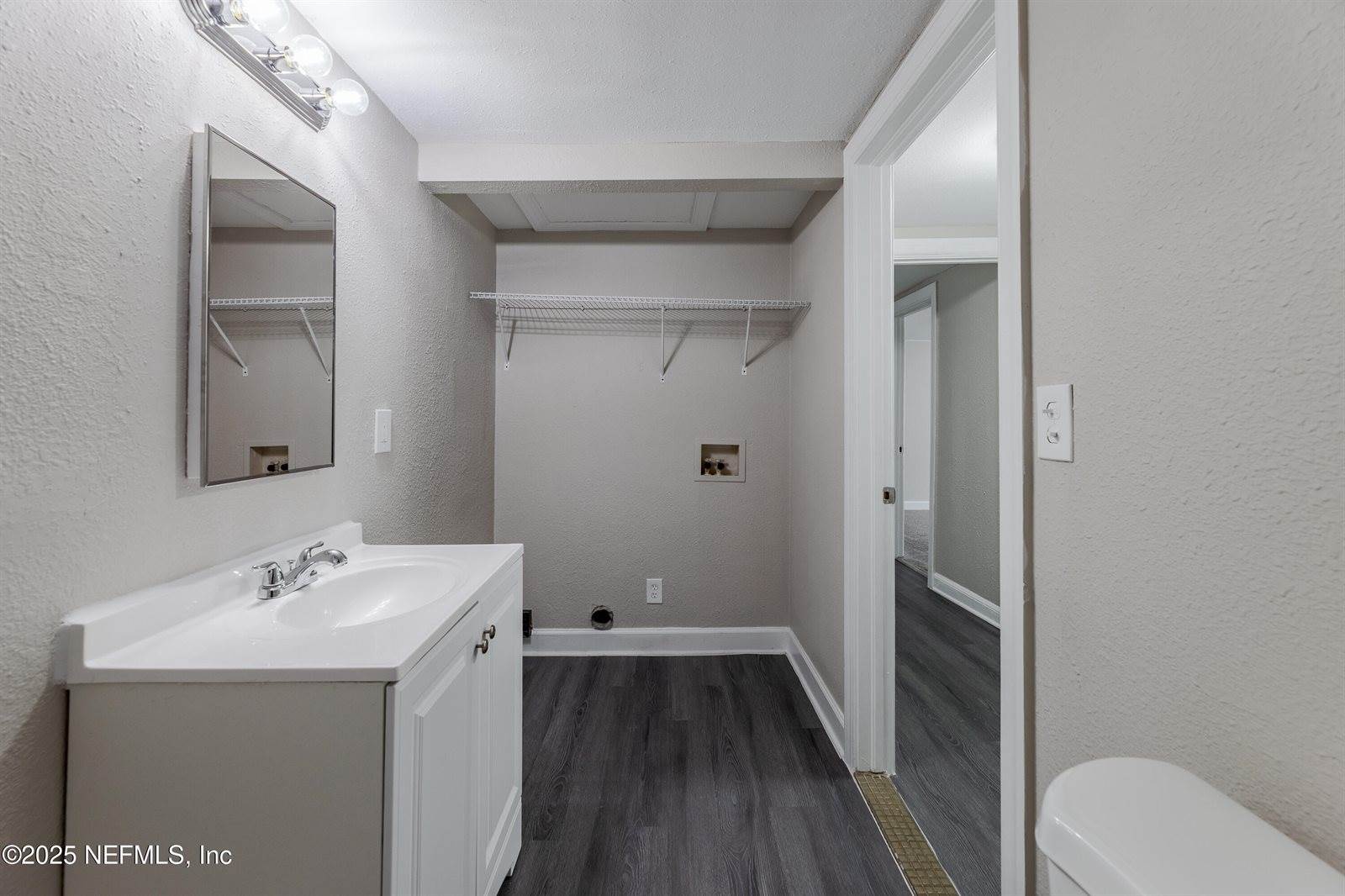 8857 Washington Avenue, Jacksonville, FL 32208