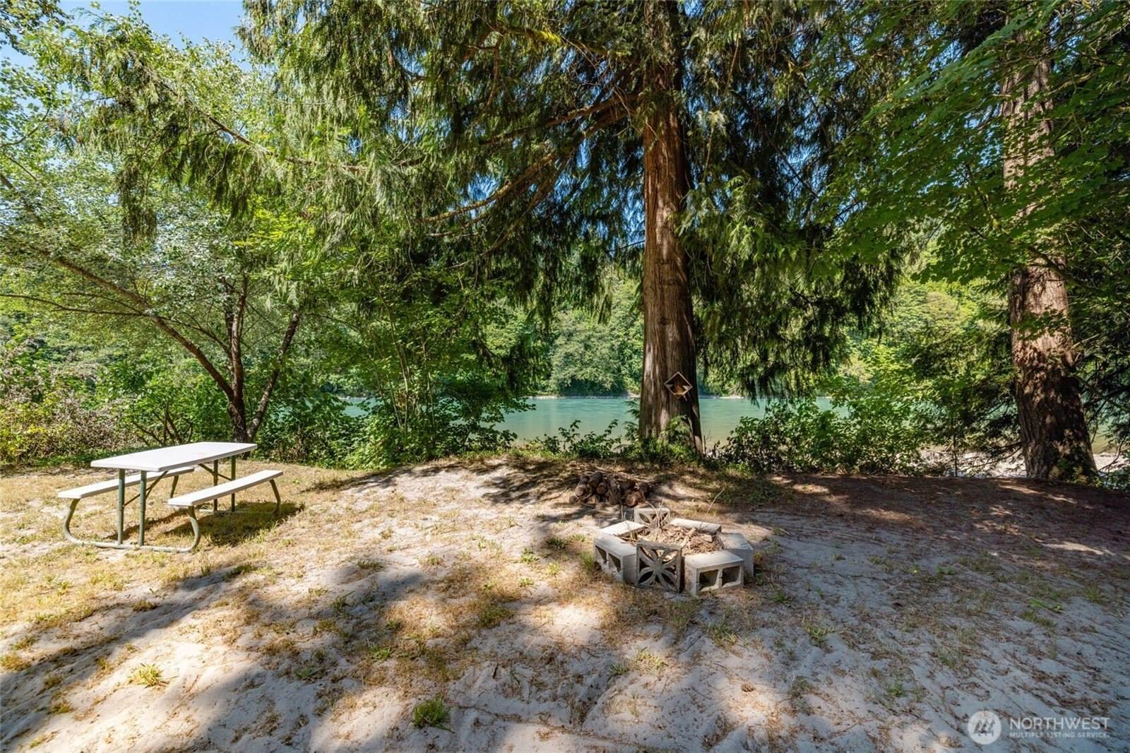 41649 North Shore Lane, Concrete, WA 98237