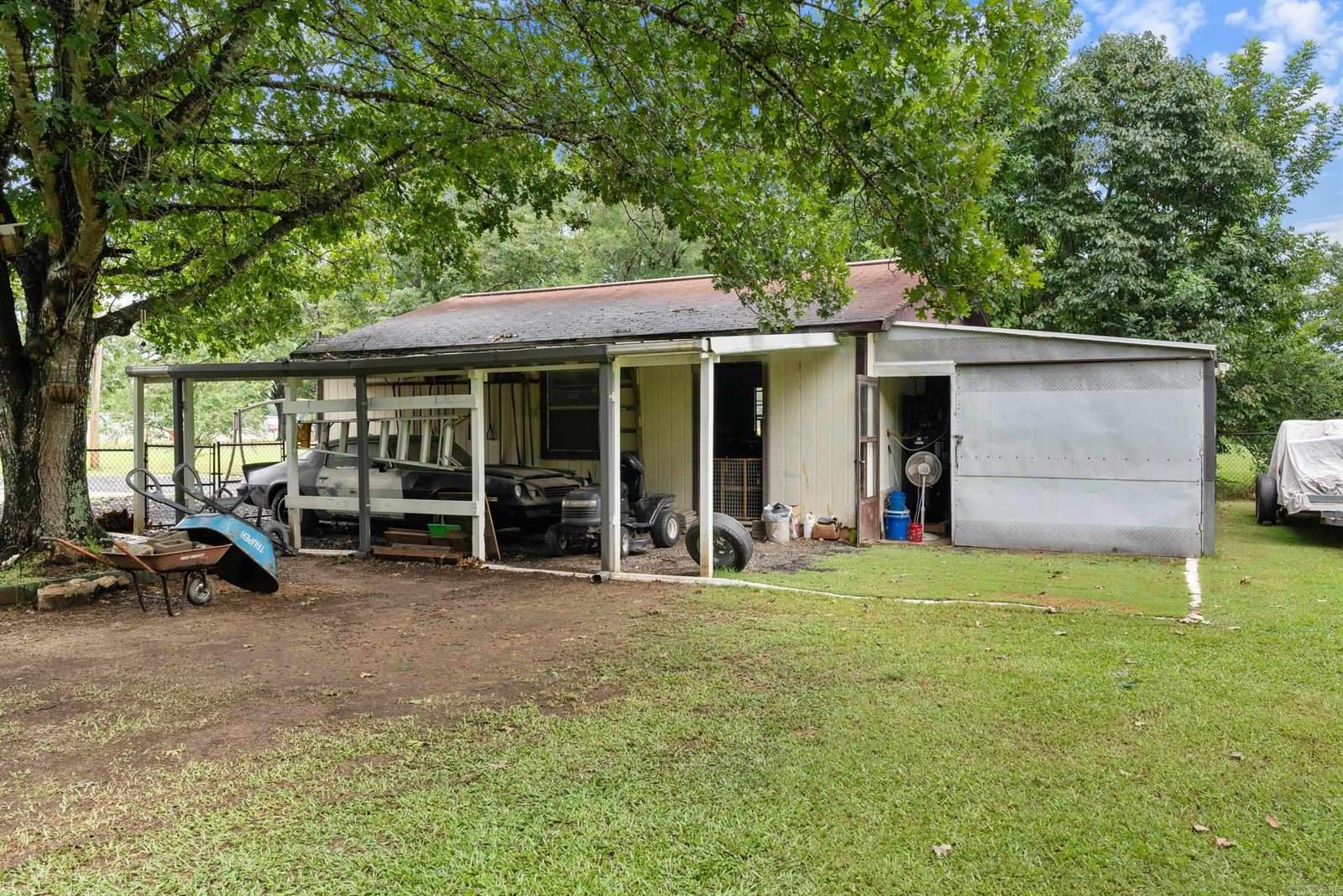 688 Main Street, Conway, AR 72032