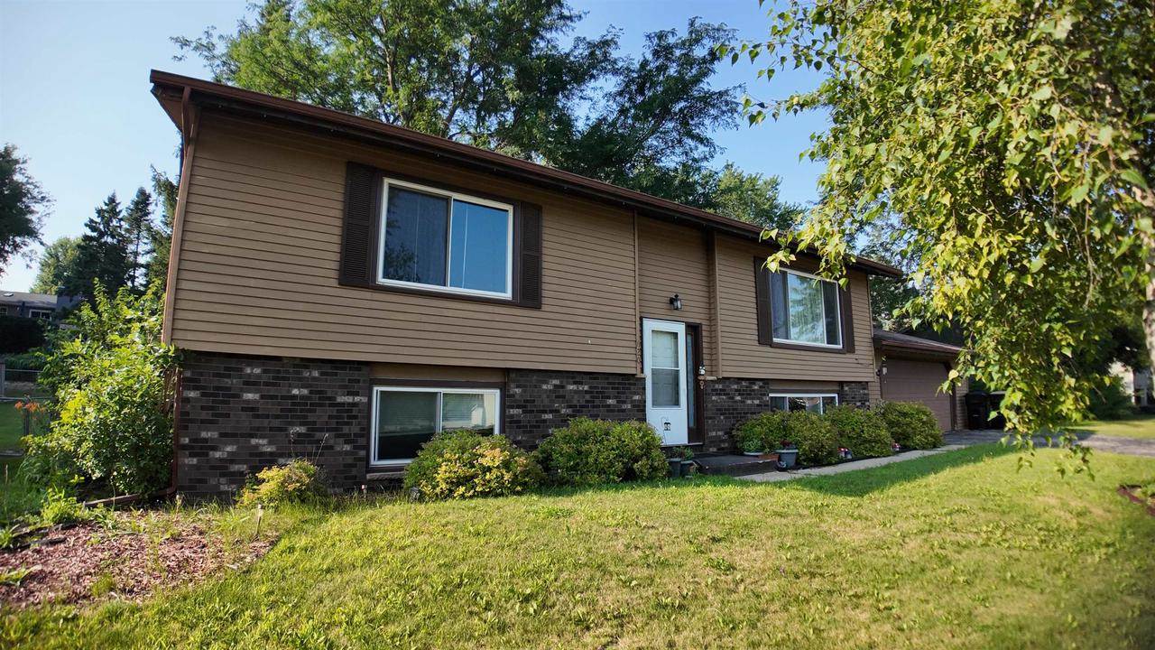 620 Acker Parkway, Deforest, WI 53532