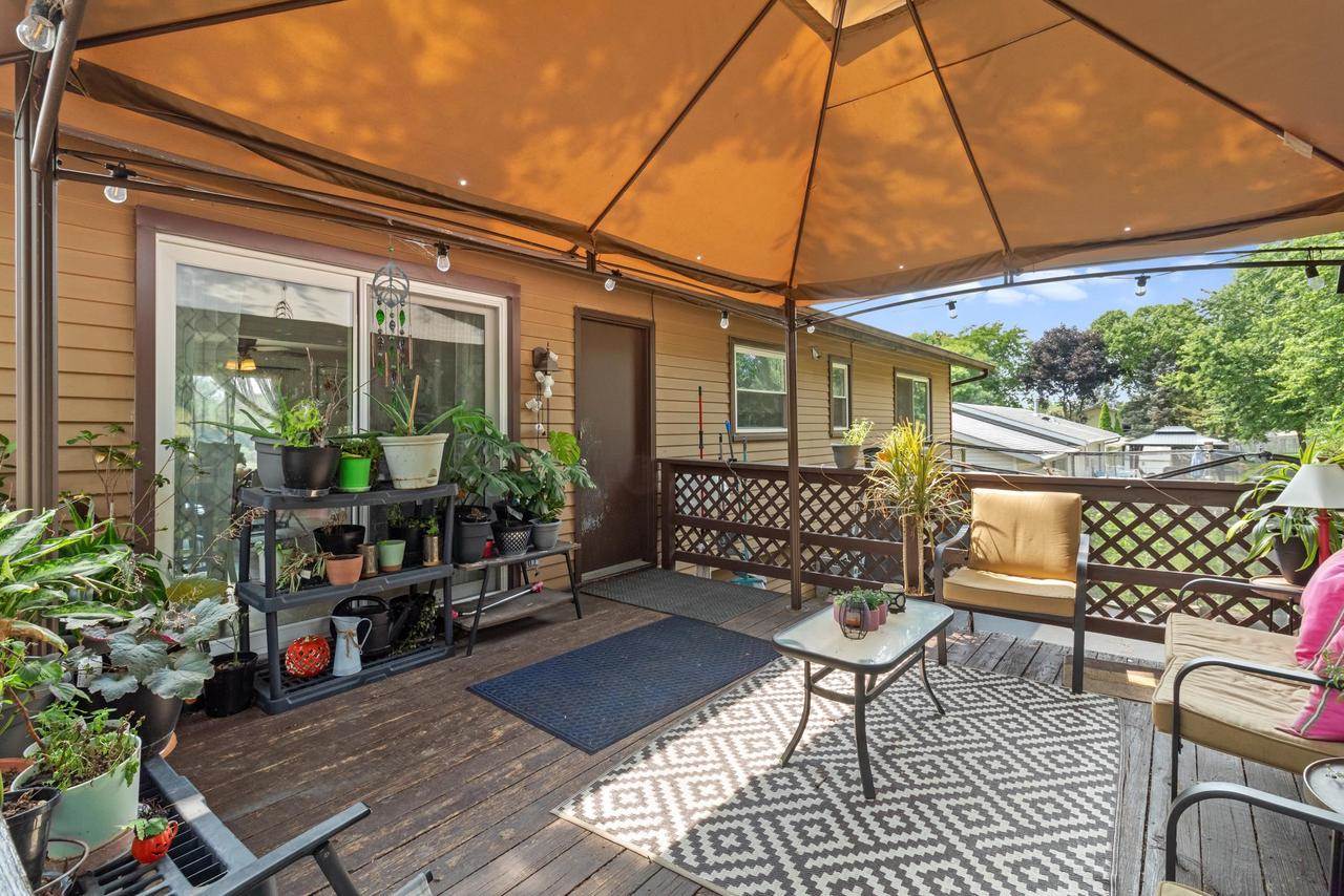 620 Acker Parkway, Deforest, WI 53532