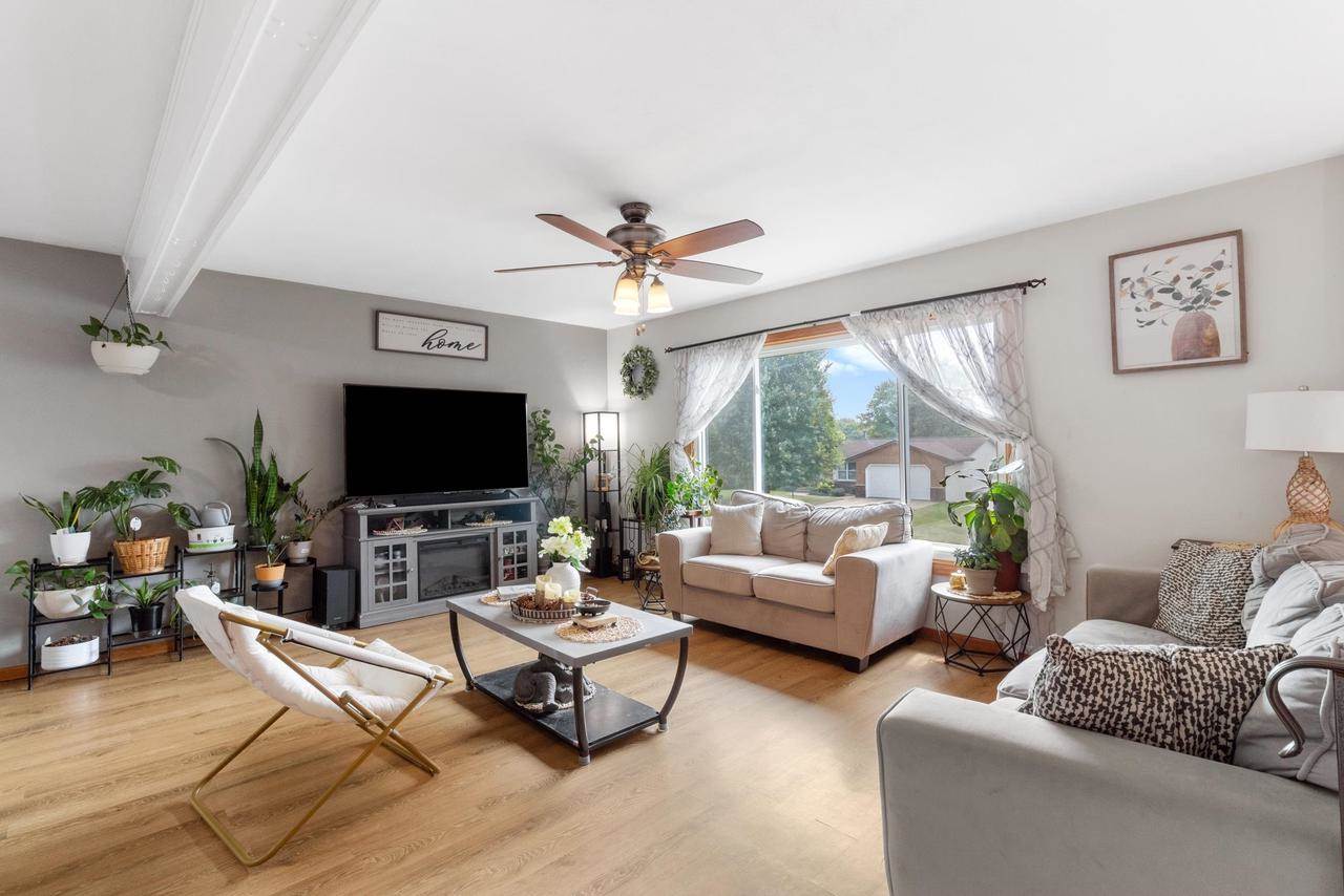 620 Acker Parkway, Deforest, WI 53532