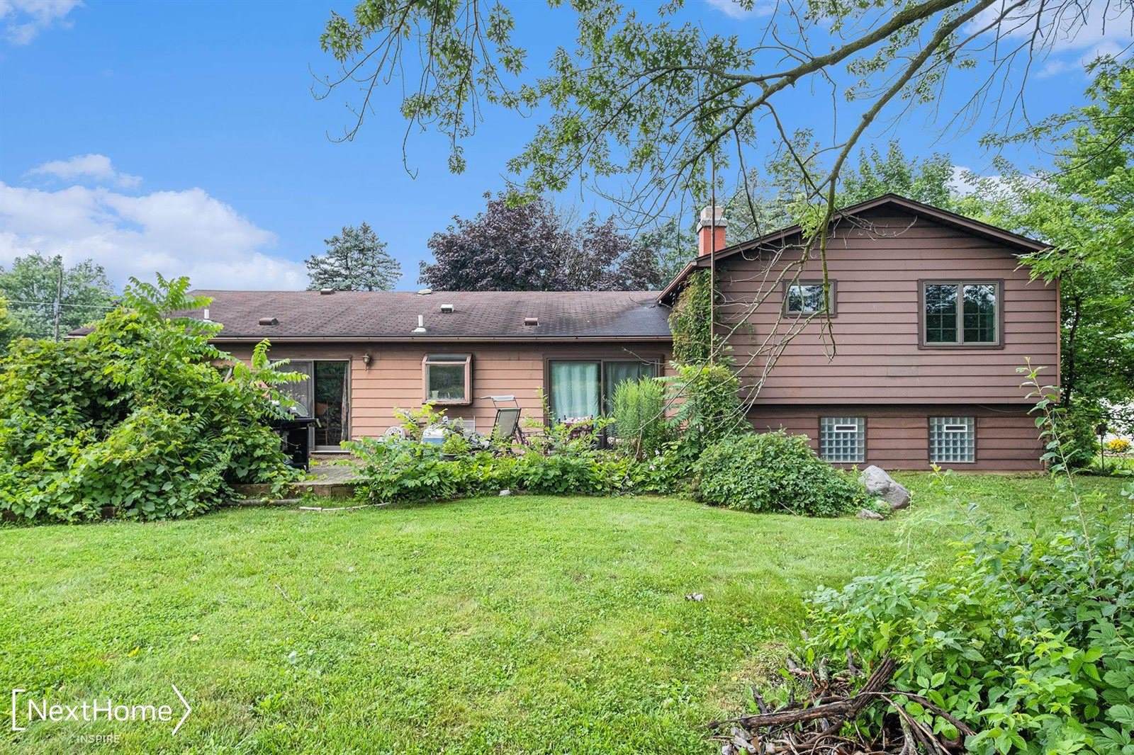 7415 Green Valley Drive, Grand Blanc, MI 48439