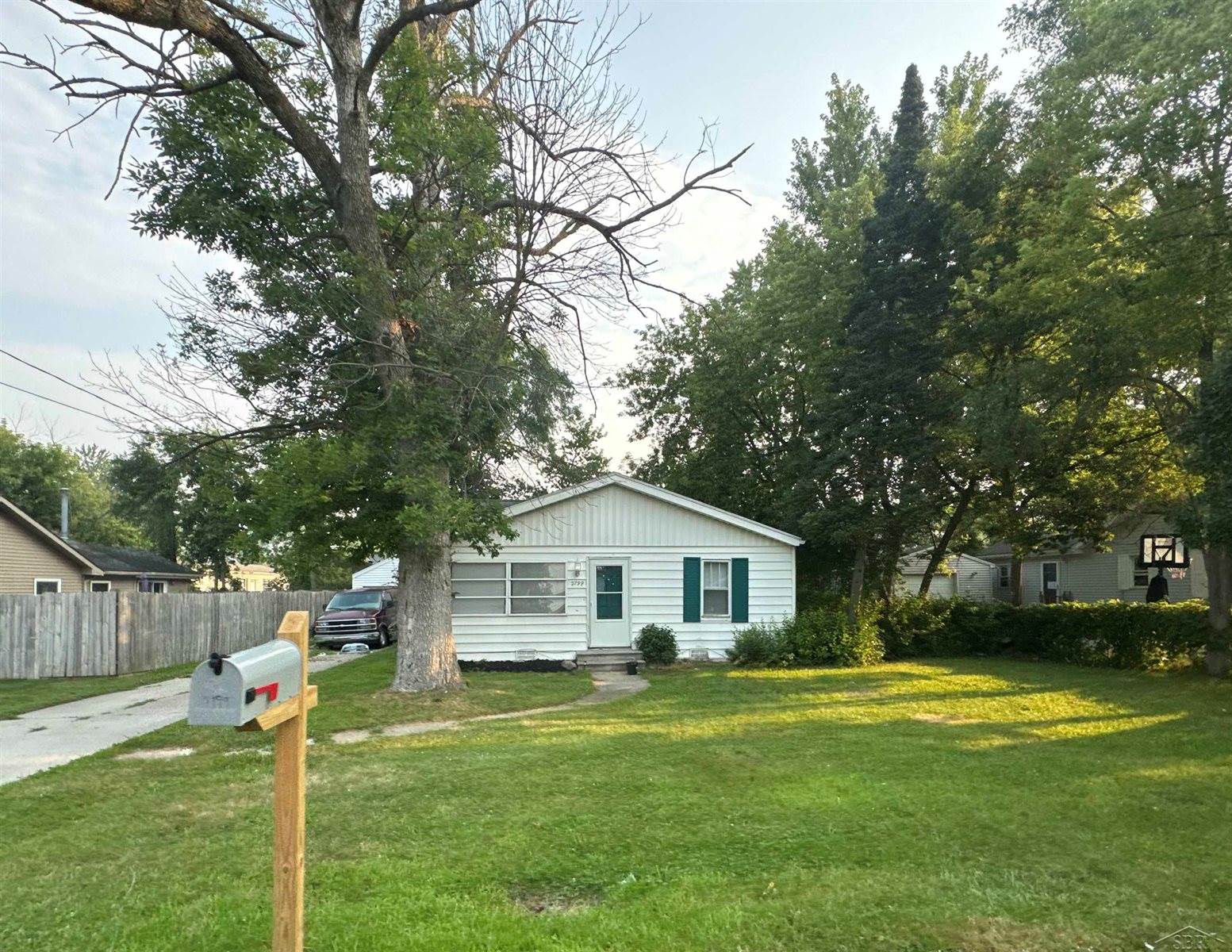 2799 Longview Avenue, Saginaw, MI 48601