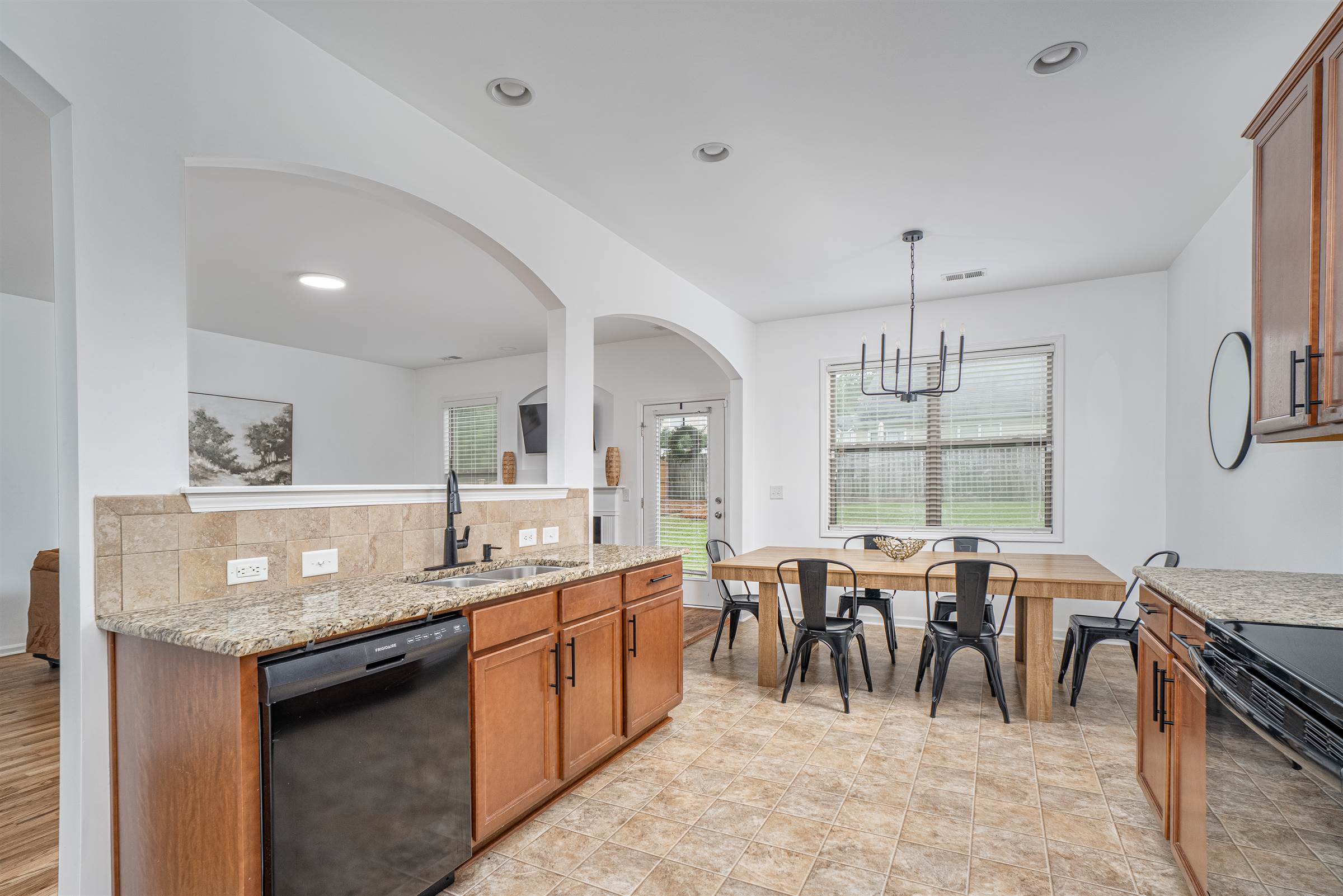 317 Pleasant Creek Ct, Lexington, SC 29073