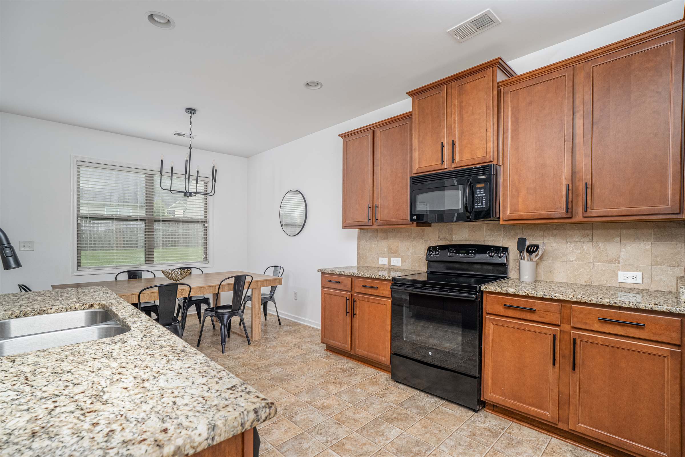 317 Pleasant Creek Ct, Lexington, SC 29073