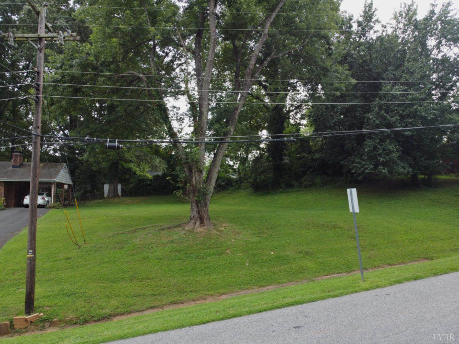 1227 Craigmont Drive, Lynchburg, VA 24501