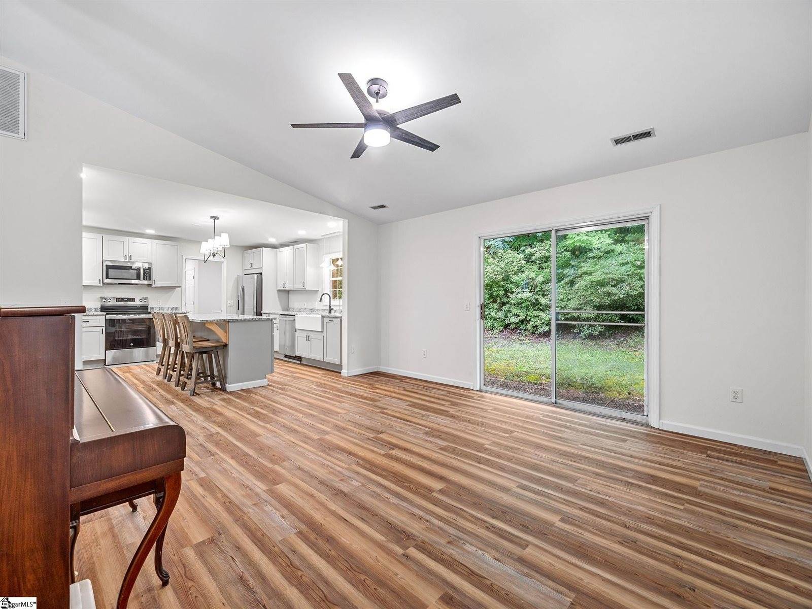 1349 East Lakeshore, Landrum, SC 29356